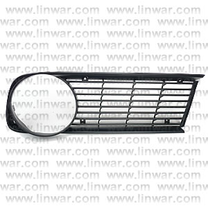 Front Grille RH, Black: 1502-2002/tii/turbo 08/73- (Plastic Grilles)