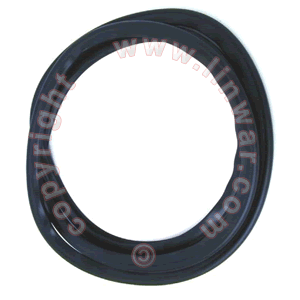 Boot Lid (Trunk) Seal: 1602-2002tii (touring)